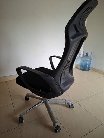 Exective Chair for workstation for sale
