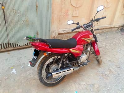 Yamaha yb125z in lush condition