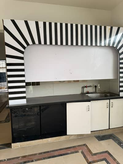 200 sqy Portion For Rent in Johar
