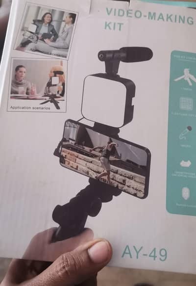 mobile video making kit with headphone