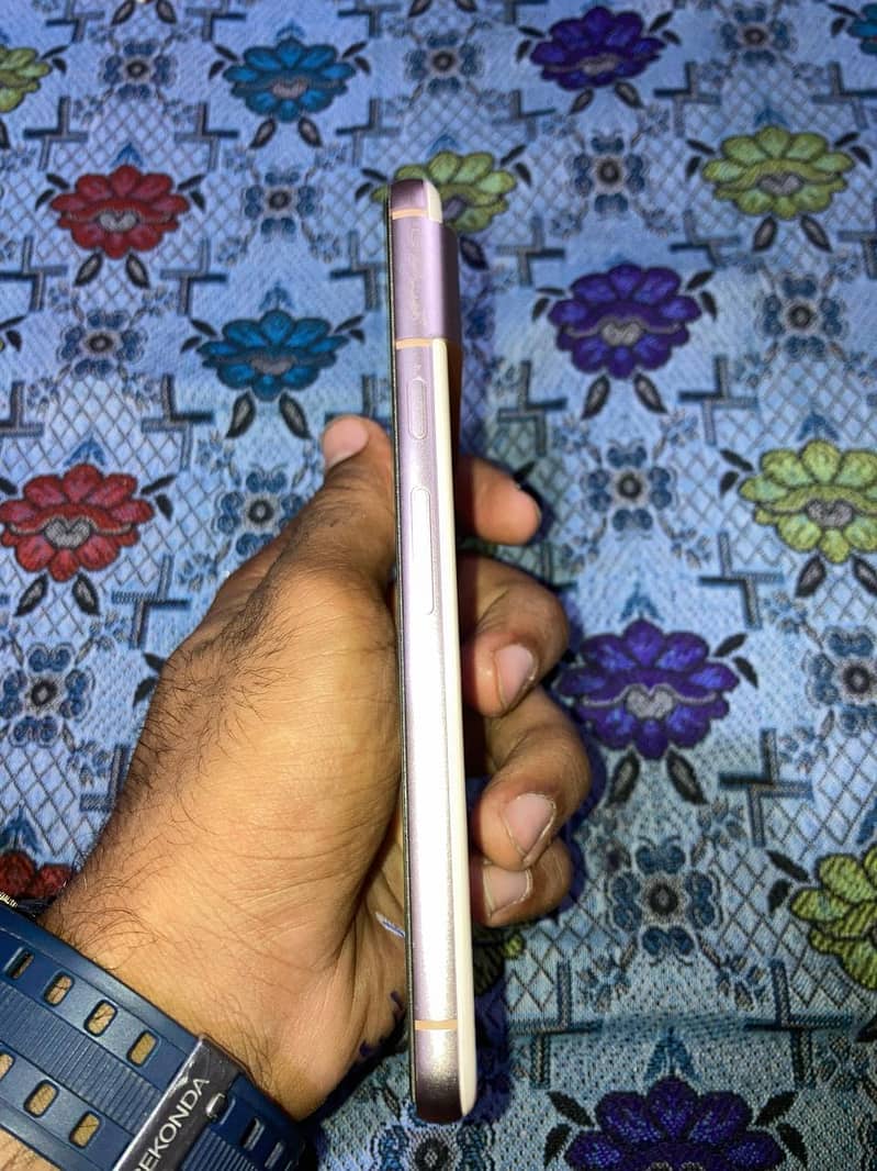 Google Pixel 8 2