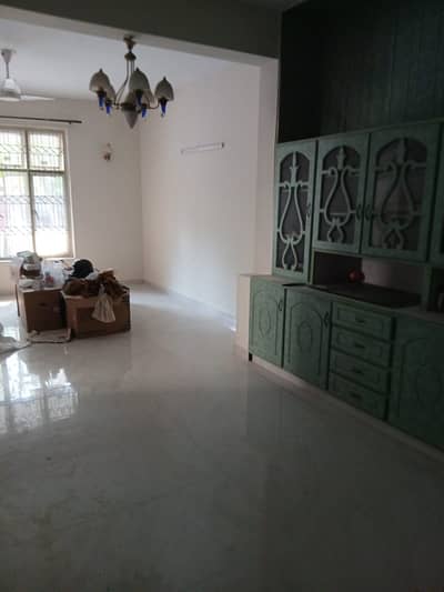 10 Marla House For Rent In Main Cantt