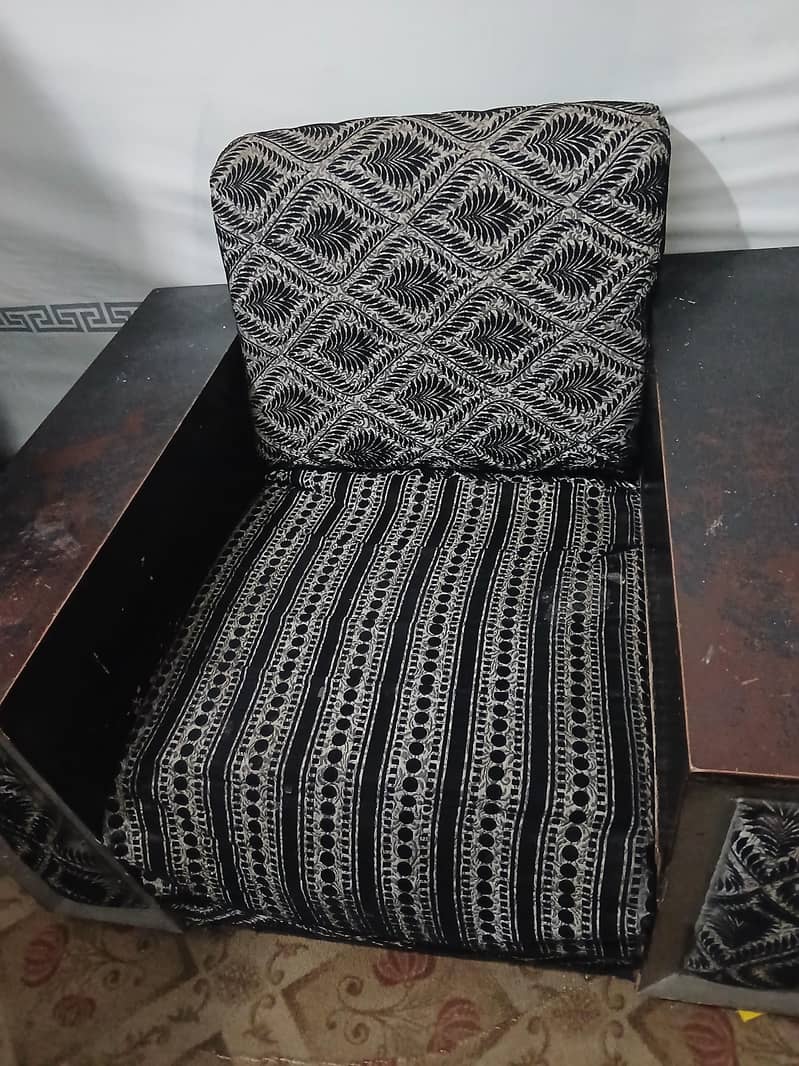 5 Seater Sofa Set 4