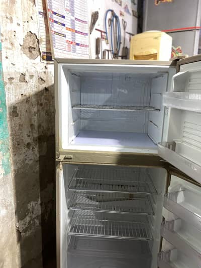 Dawlance model no 9170  fridge for sale