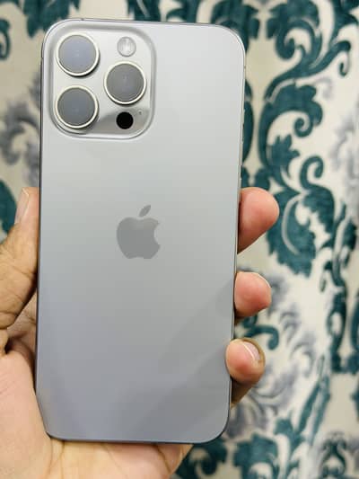 Apple iPhone 16 Pro Max