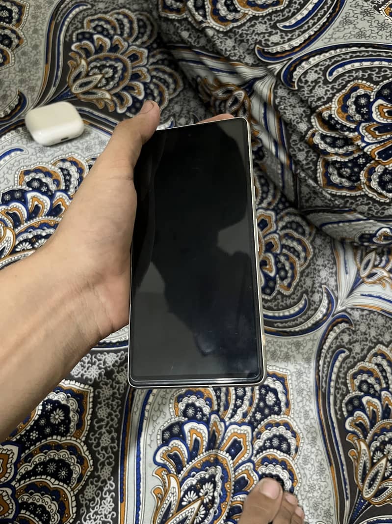 Google Pixel 7 5