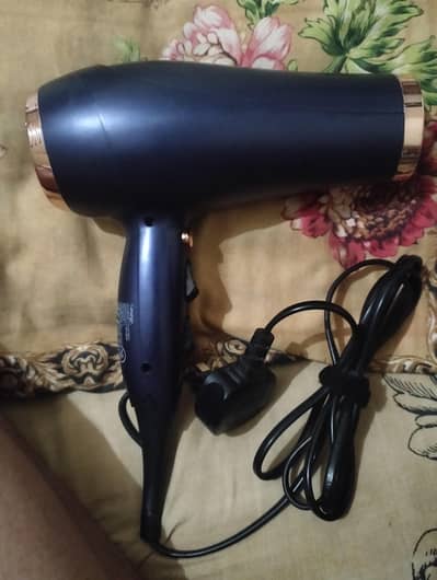 George brand hair dryer heat&cool options