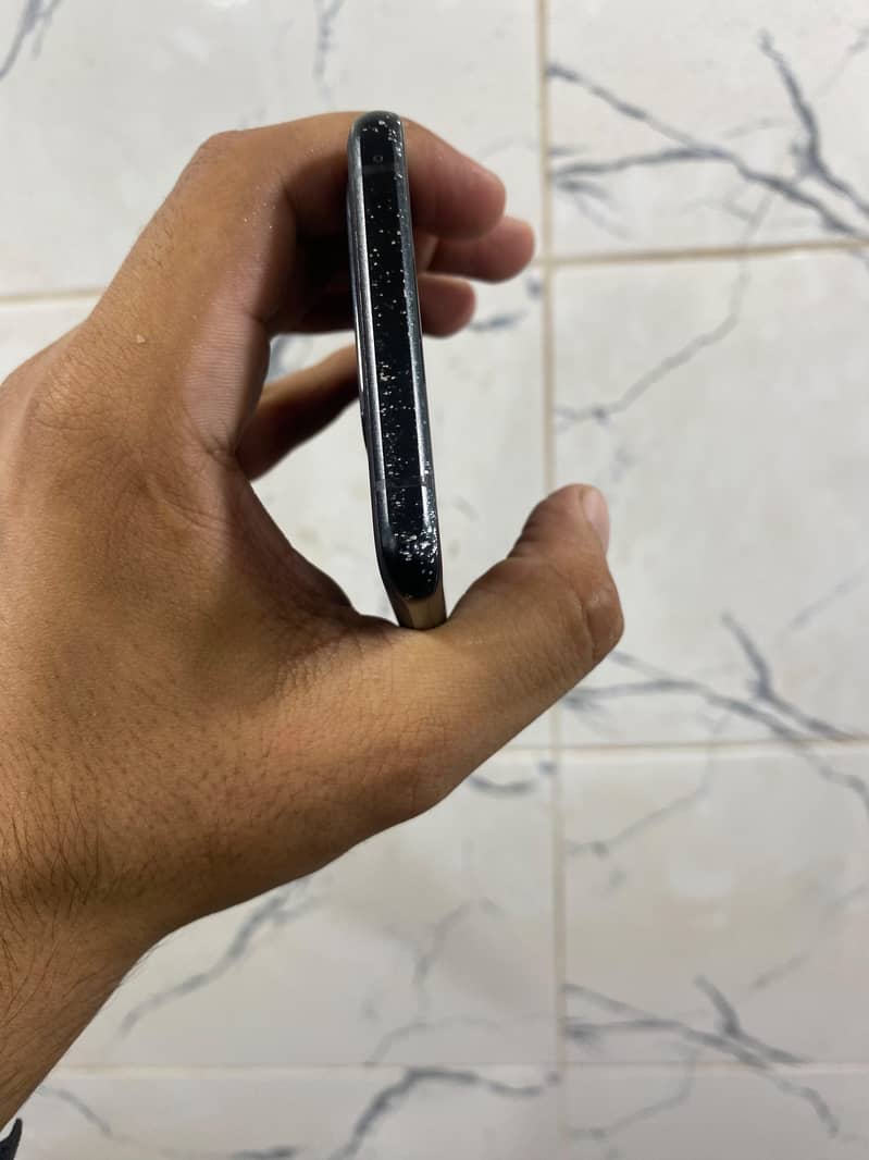 One Plus 10 Pro 4