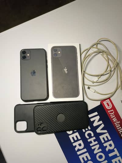 Apple iPhone 11 non pta 10.10 one hand use 82 battery health water pak