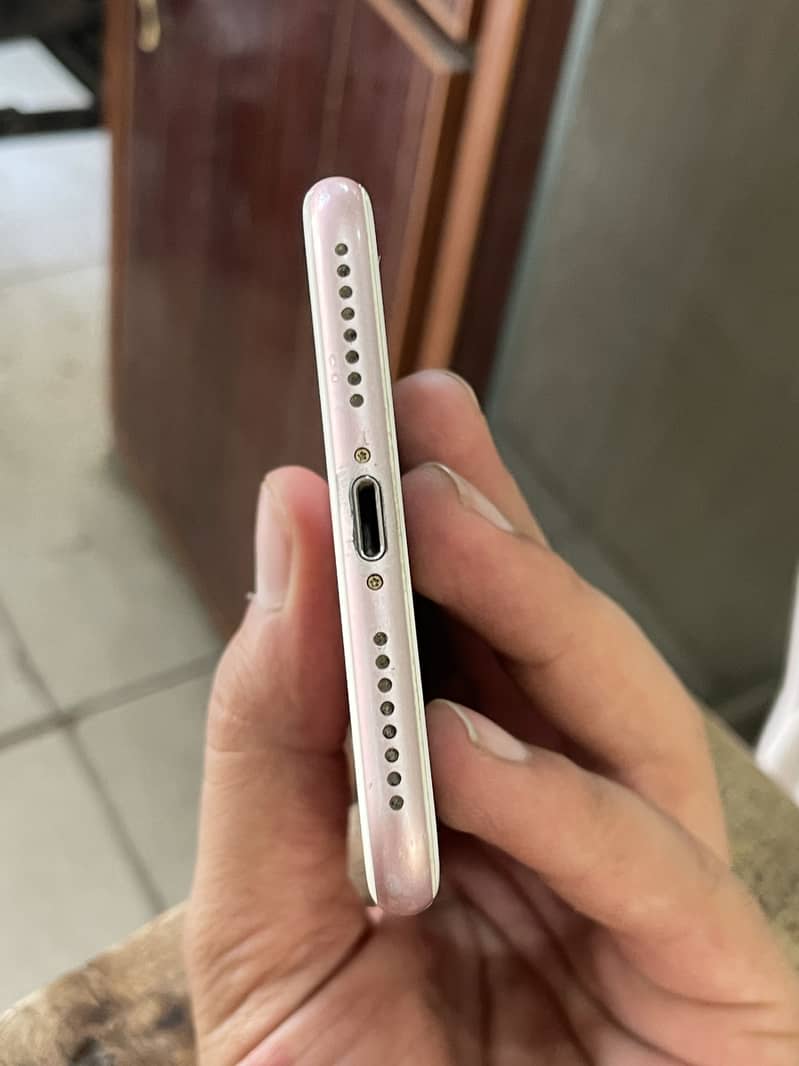 Apple iPhone 7 Plus 4
