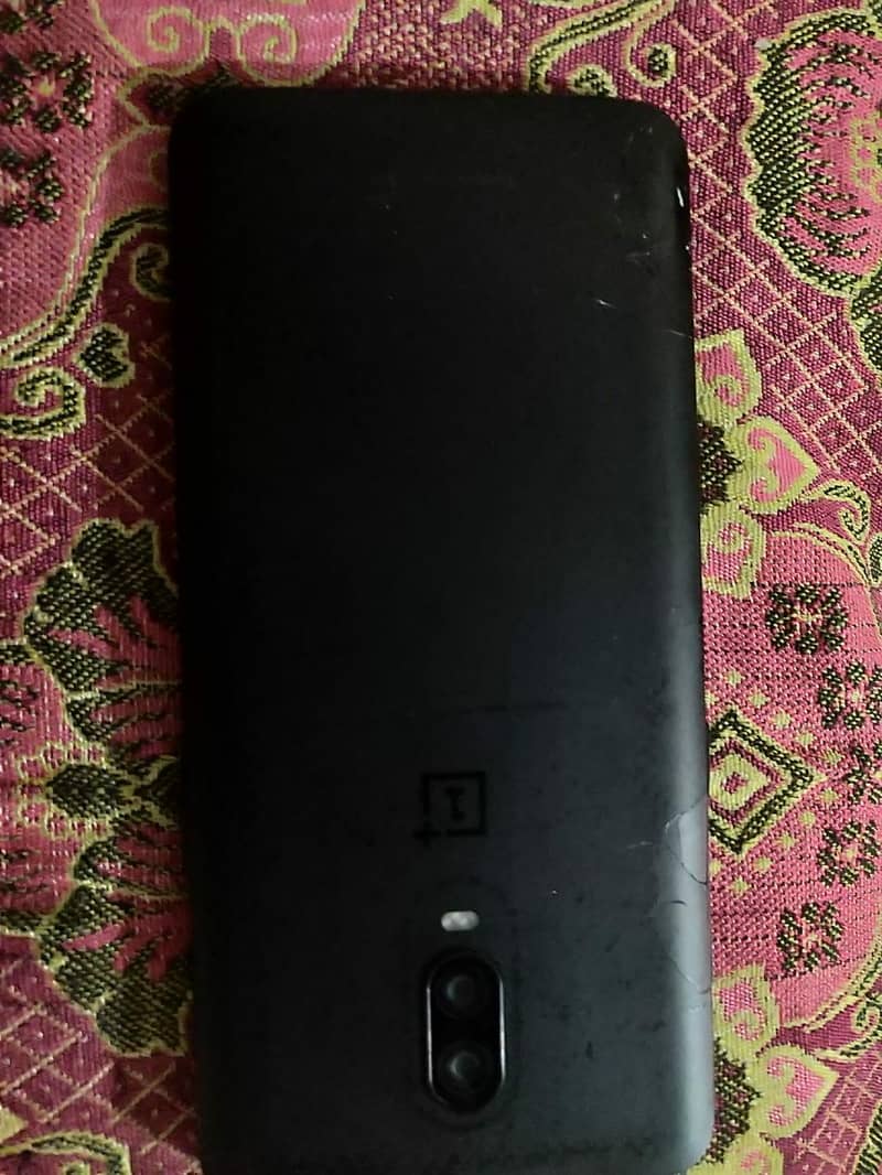 One Plus 6T 5
