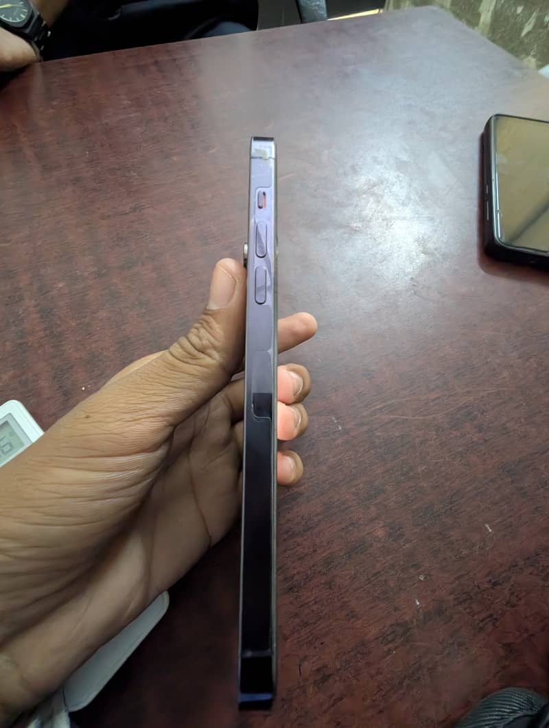 Iphone 14 pro Max 3