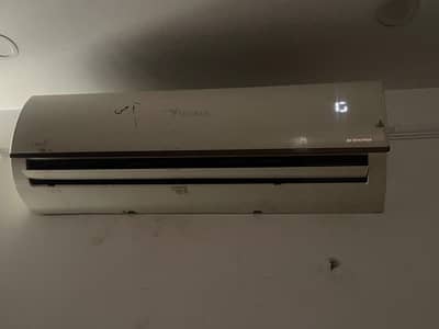 Invertor split AC 1.5 ton