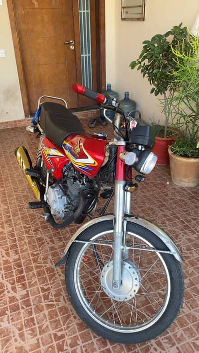 Honda CG125 Red 2019