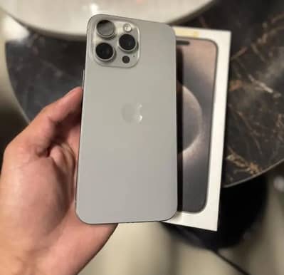 Apple iPhone 15 Pro Max non pta factory unlock box with cable