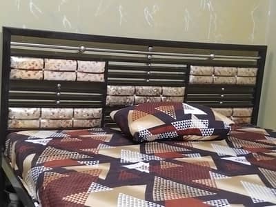 iron bed 6×6.5