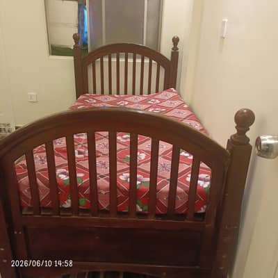Red Marandi Wood Single Bed