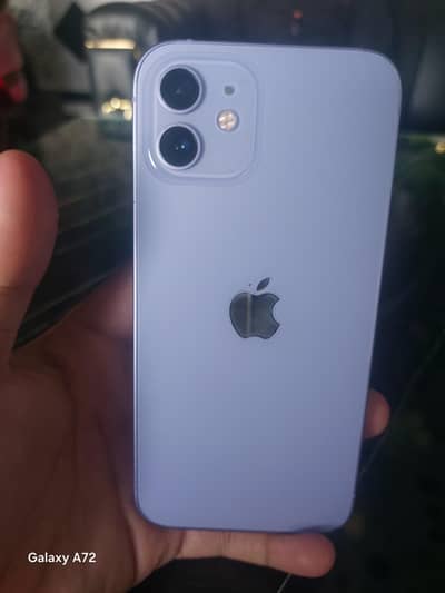 Apple iPhone 12
