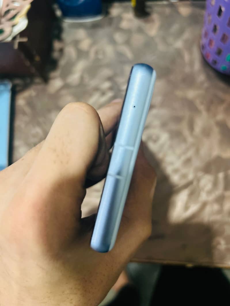 Google Pixel 7a 3