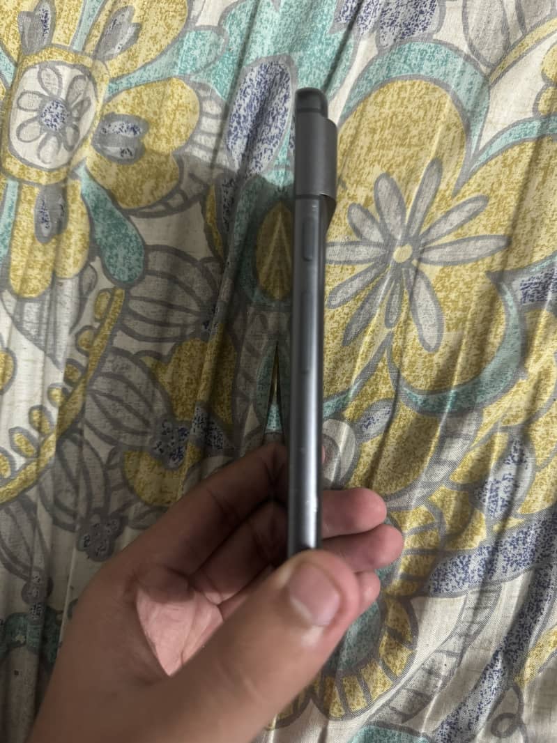 Google Pixel 8 1