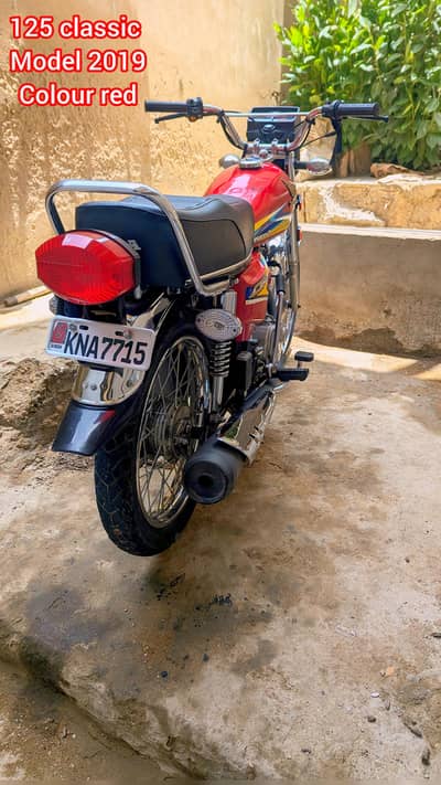 125 2019 model red colour karak sound 10/9 condition argent sale