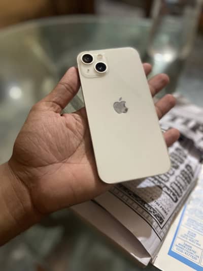 Apple iPhone 13