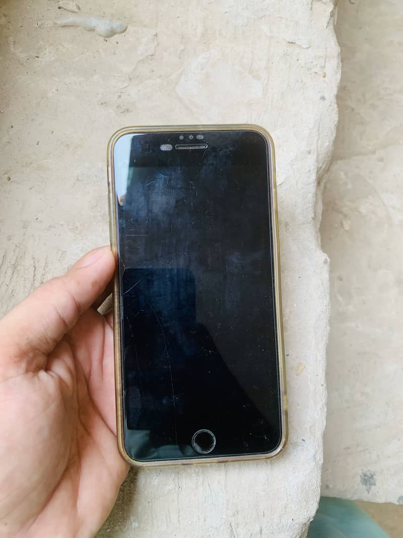 Apple iPhone 7 Plus 10
