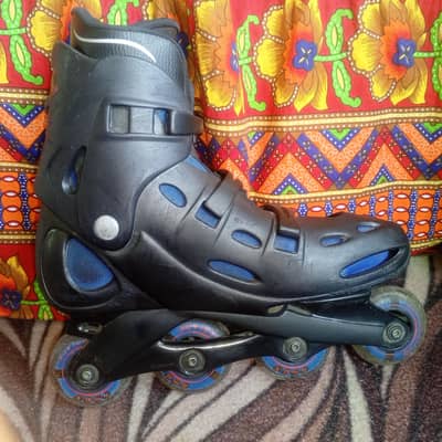 Rollerblade Adjustable Skating Shoes - Back & Blue | 7/10 Condition