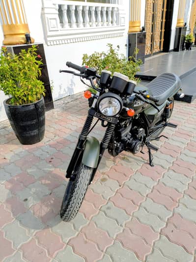 brand new first owner bike 2024 last month bike considered it as 2025
