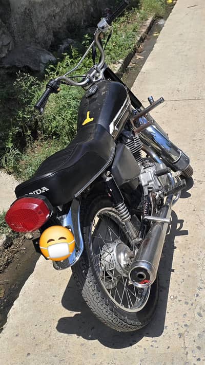Honda 125 Lahore Nambar