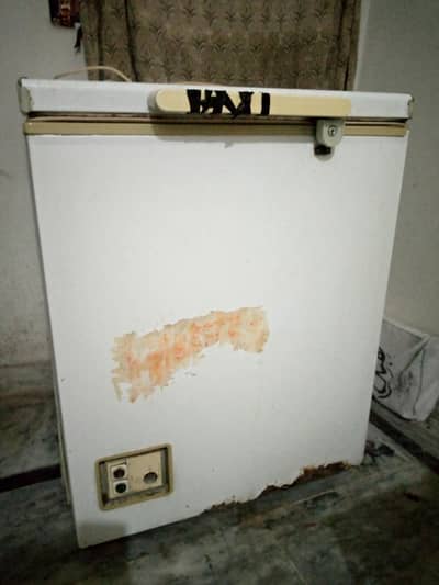 waves company freezer urgent sale call 0336 40 11 137