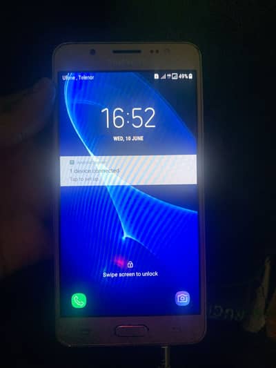 Samsung Mobile J5