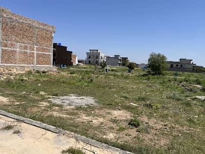 5 Marla Plot for Urgent Sale in Airport Enclave Khudadad City Islamaba