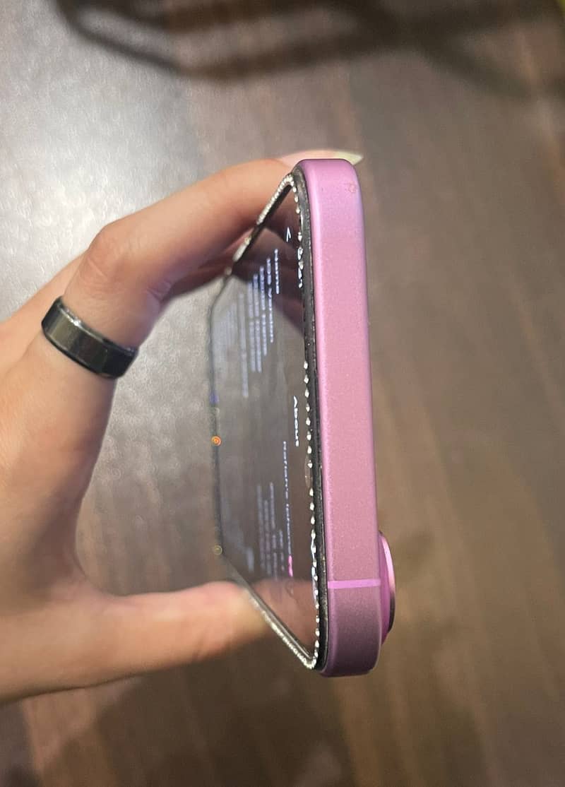Apple iPhone 16 Plus 1