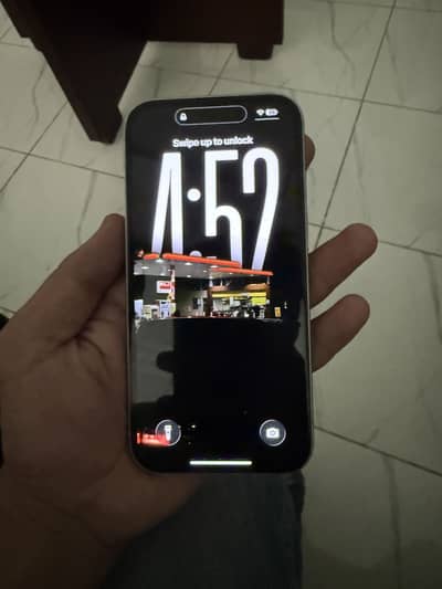 Apple iPhone 15