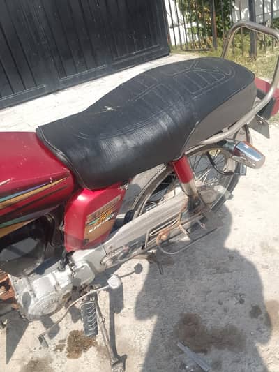 Yamaha 100 2011 model