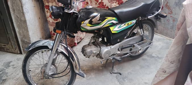 Honda CD70 2022