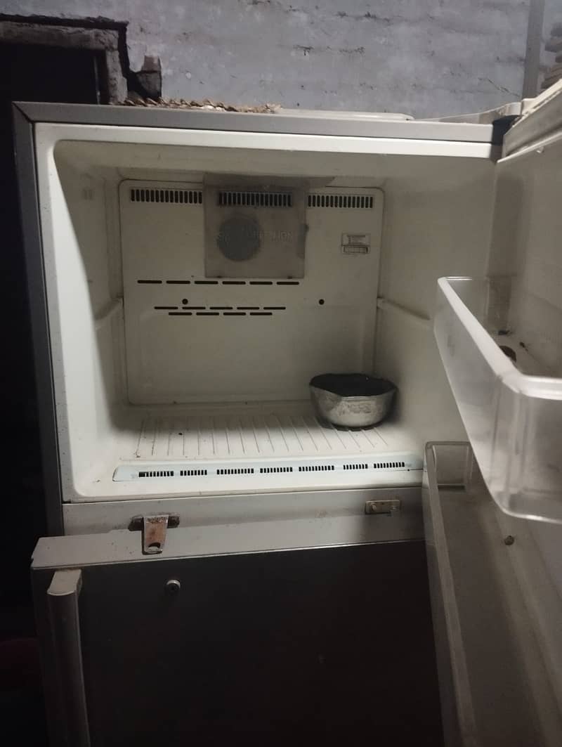 refrigirator etc 4