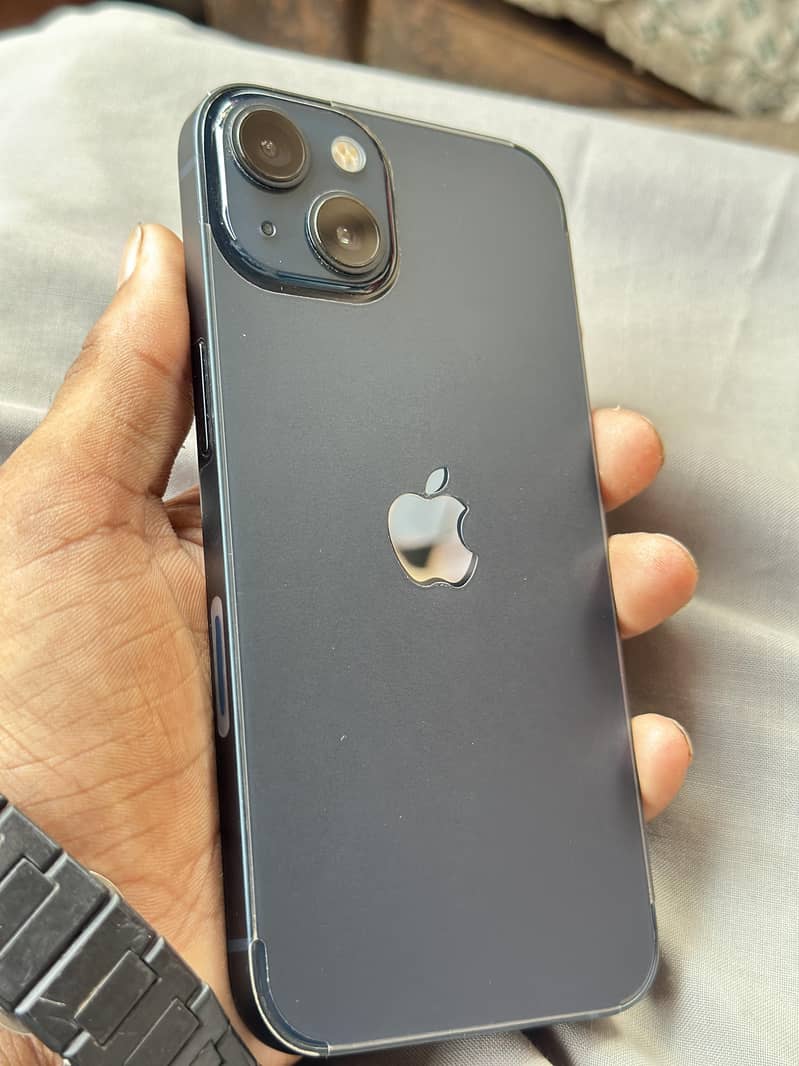 Apple iPhone 13 5
