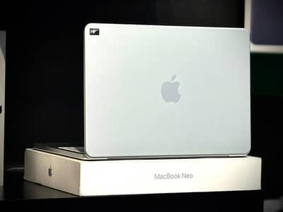 MacBook Neo 512GB Box Open 3 Cycles 100 Percent Health