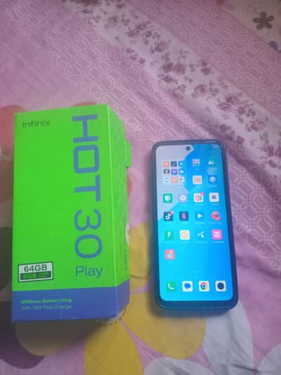 i am selling My infinix hot 30 play its 4+4gb  64 gb