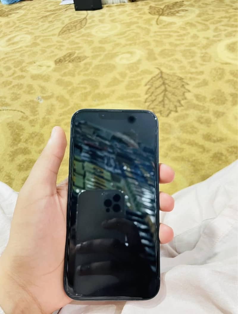 Apple iPhone 13 3