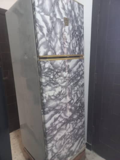 "Dawlance Fridge for Sale – Excellent Condition"