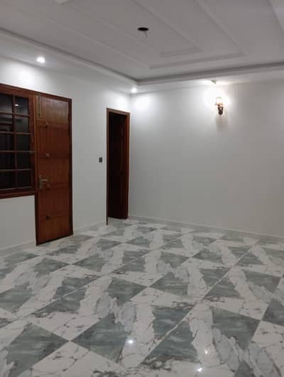 Brand New 3 Bed Lounge Flat for Rent in Scheme 33 | 3 Attached Washrooms | Lift | Standby Generator | 2 Terraces | Ventilated | Main Road Project | Near Memon Hospital & Bin Safir Mart | No Water Issue.