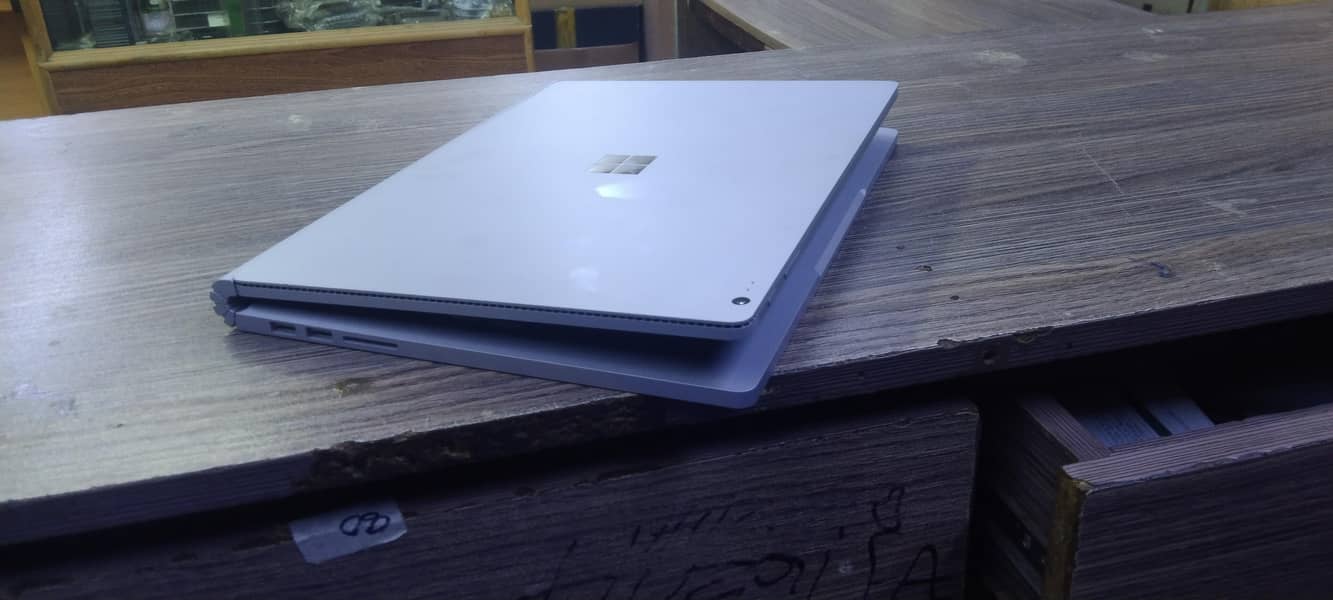 Microsoft Surface Book 2 2