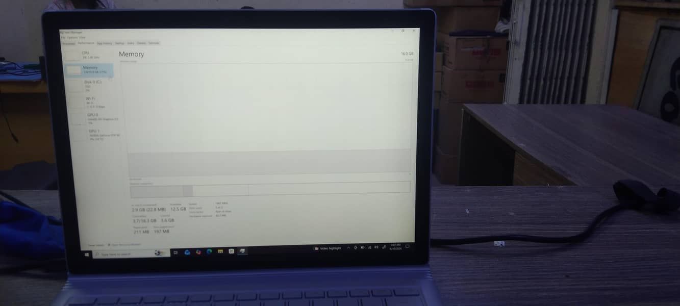 Microsoft Surface Book 2 5