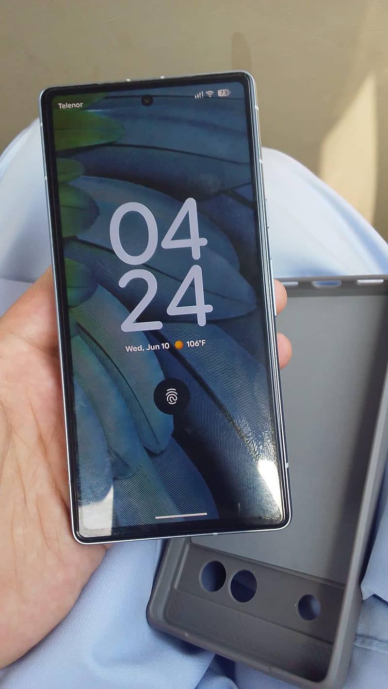 Google Pixel 7a 5
