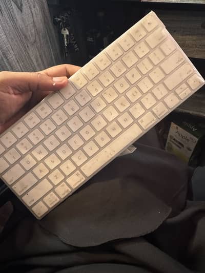 Apple Bluetooth wireless keyboard A1644