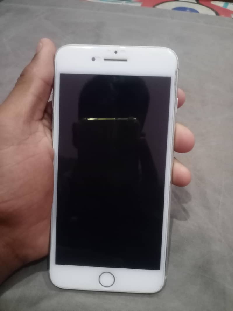 Apple iPhone 7 Plus 2