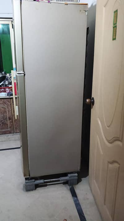 Haier Fridge 03228007302